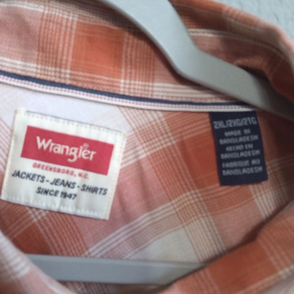NWT Wrangler Peach XL Pearl Snap Womens/Peach Plaid 2XL Mens Button-Up Shirts. - Picture 4 of 10